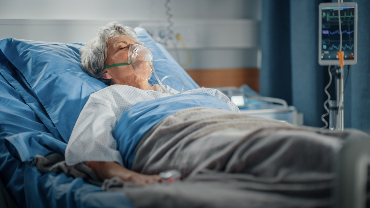 In a new study, @YaleIMed and @YaleSurgery researchers find people aged 65 and older face significantly higher rates of #hospital #readmission after major #surgery. The team says #frailty screening and improved support would support #senior health. brnw.ch/21wIxYn