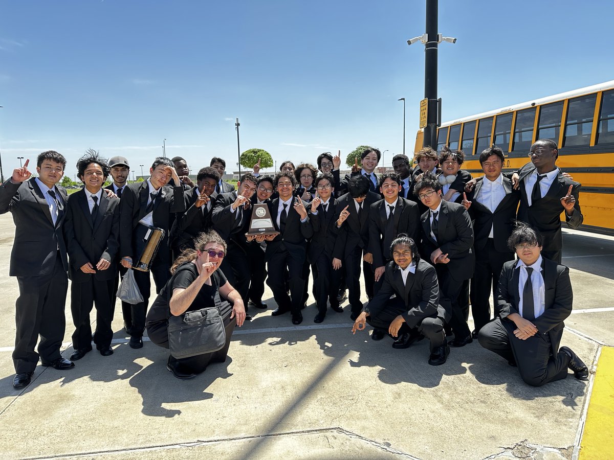 Non-Varsity Choirs wowed the judges at UIL this week! Congrats to Non-Varsity Tenor/Bass and Non-Varsity Treble for their Sweepstakes performances! <a href="/AliefISD/">Alief ISD</a> <a href="/aliefFineArts/">Alief ISD Fine Arts</a> <a href="/AliefKerr/">Kerr High School</a>