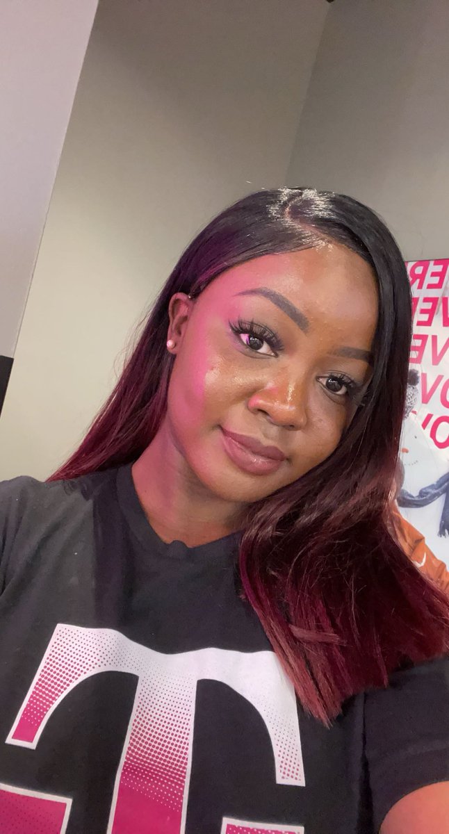 Daissy_writes's tweet image. Long time no see. I’m back doing assignments HMU