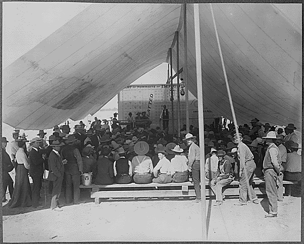 'First Auction Sale of Lots at Imperial April 12, 1904.' Inside the tent with the California Development Co. and hopeful landowners catalog.archives.gov/id/516432