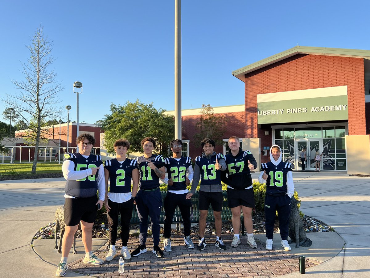 Great opportunity to step up as leaders off the field! Beachside Football players lend a hand in the car line, welcoming Liberty Pines students with excitement this morning! We look forward to coming back again! #BarracudaNation #BeachsideMade #LetsGetIt