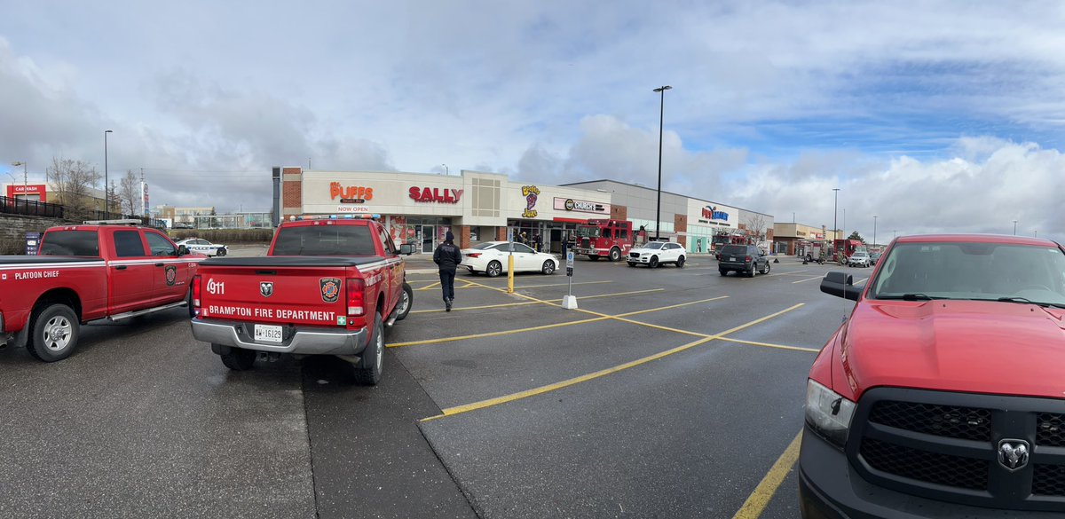 We are operating at a commercial property fire in the area of Bovaird Dr E / Main St N. The quick fire suppression efforts of Firefighters has contained the fire. We are presently ventilating and performing overhaul. There are no injuries reported. @ChiefBoyes @BPFFA1068 ^MW