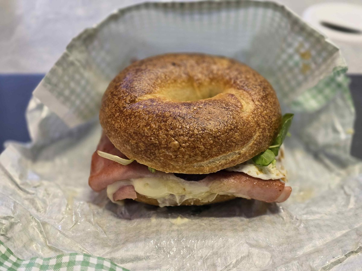 Bite into the buzz at Shambles Food Court! 🥯💥 Goldees Bagels are now serving up their iconic, toasty rings of deliciousness DAILY! Savour the flavour of bagels and sandwiches crafted using as many seasonal and local ingredients as possible 🌟✨ instagram.com/goldeesbagels