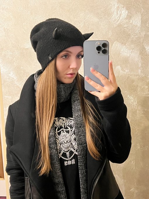 Before I was treated to ramen / After https://t.co/Rag65PjE0M