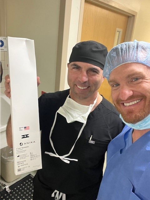 A huge shout out to Dr. Richard Winder’s team at the Institute of Orthopedic Surgery on performing their first case with the Biocomposite X-Twist Fixation System. #restoreactiveliving #arthoscopy