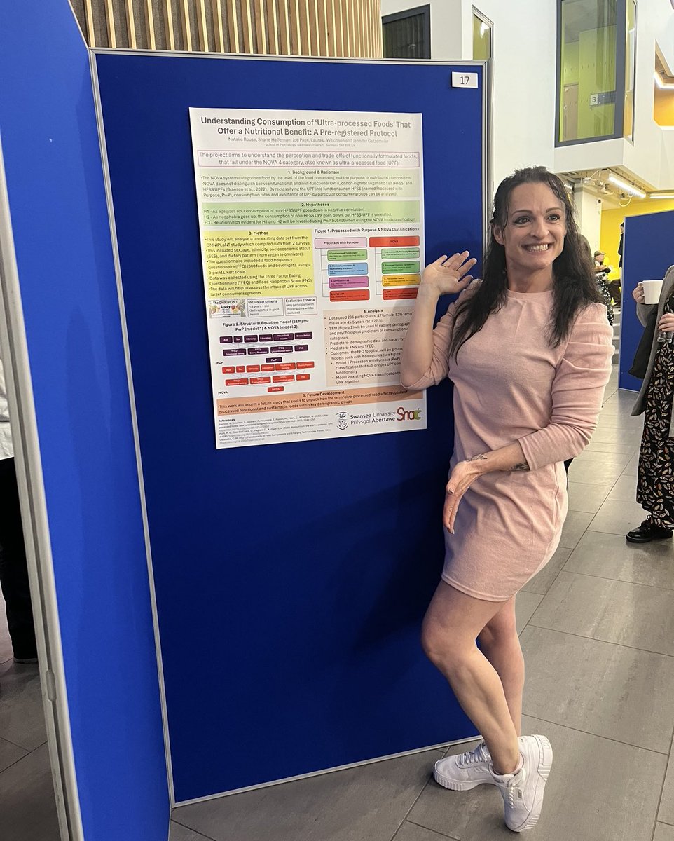 SnacGroup's tweet image. Two of the @SnacGroup PhD students presenting their work at the BFDG poster session!💫 
#BFDG2024