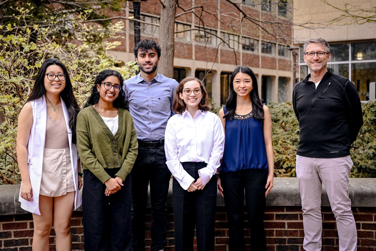 The Beckman Scholars Program is celebrating 15 years of partnership with A&S and @VanderbiltChem ! The @BeckmanFnd has provided more than $543,000 in support of 23 undergraduate Beckman Scholars who engage in unique, hands-on, mentored research. bit.ly/3U98B60