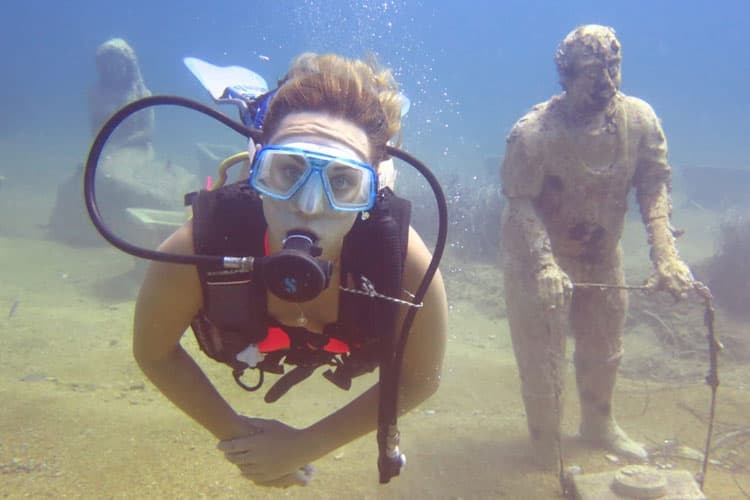 “Dalsın Kızlar 2024” başlıyor

Kadınları sualtının büyülü dünyası ile tanıştıran ve kadın gücünü ortaya çıkartma hedefiyle yola çıkan “Dalsın Kızlar” projesi yeniden başlıyor!

denizcilikdergisi.com/denizcilik-gun…

<a href="/gayedulger/">Gaye Dulger</a> 
<a href="/divenereids/">Nereids Dive Center</a>