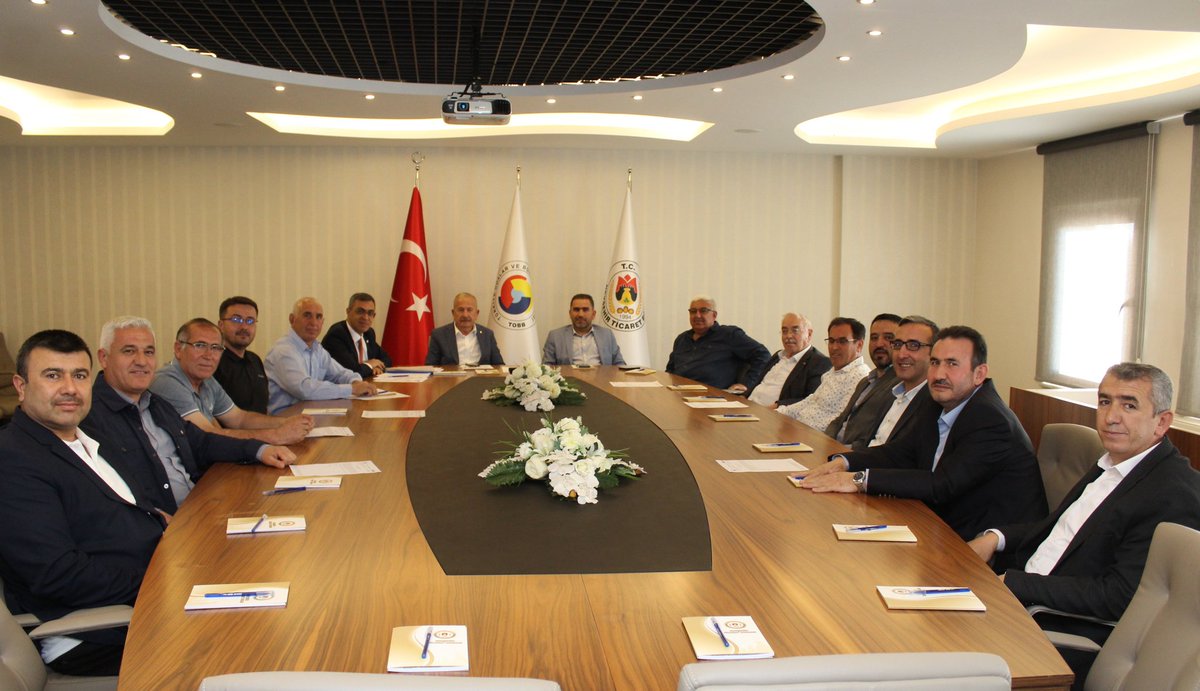Nevşehir Ticaret Borsası, Mart ayı olağan meclis toplantısı yapıldı. Nevşehir Ticaret Borsası Mart ayı olağan meclis toplantısı, Meclis Başkanı Mehmet Havalı’nın başkanlığında gerçekleştirildi.