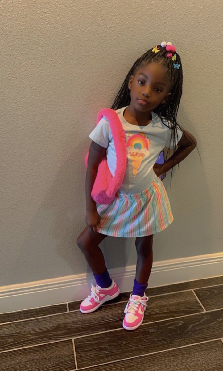 RonB_26's tweet photo. My Sweet Girll💕😩👑 #Gummy Bear😂🥰 #Carsy Butt!! https://t.co/0Il5gdTSVV