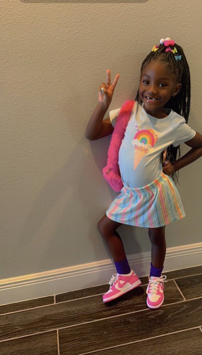 RonB_26's tweet photo. My Sweet Girll💕😩👑 #Gummy Bear😂🥰 #Carsy Butt!! https://t.co/0Il5gdTSVV