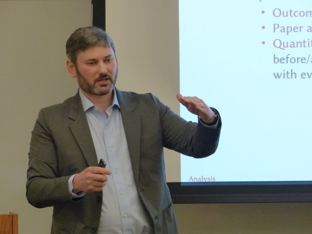 We were thrilled to host @BenSchneer to discuss his work on online newspaper paywalls.