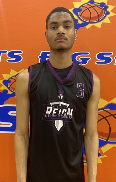 Big Shots Spotlight! Faron Friend (6’5 2026 River City Reign King Big Shots / Glen Allen HS, VA).  A player we featured two years ago as a player to watch, Faron scored 36 points on Sunday against Team Loaded NC 2026 3SSB.  He scored 26 in the game prior to that against