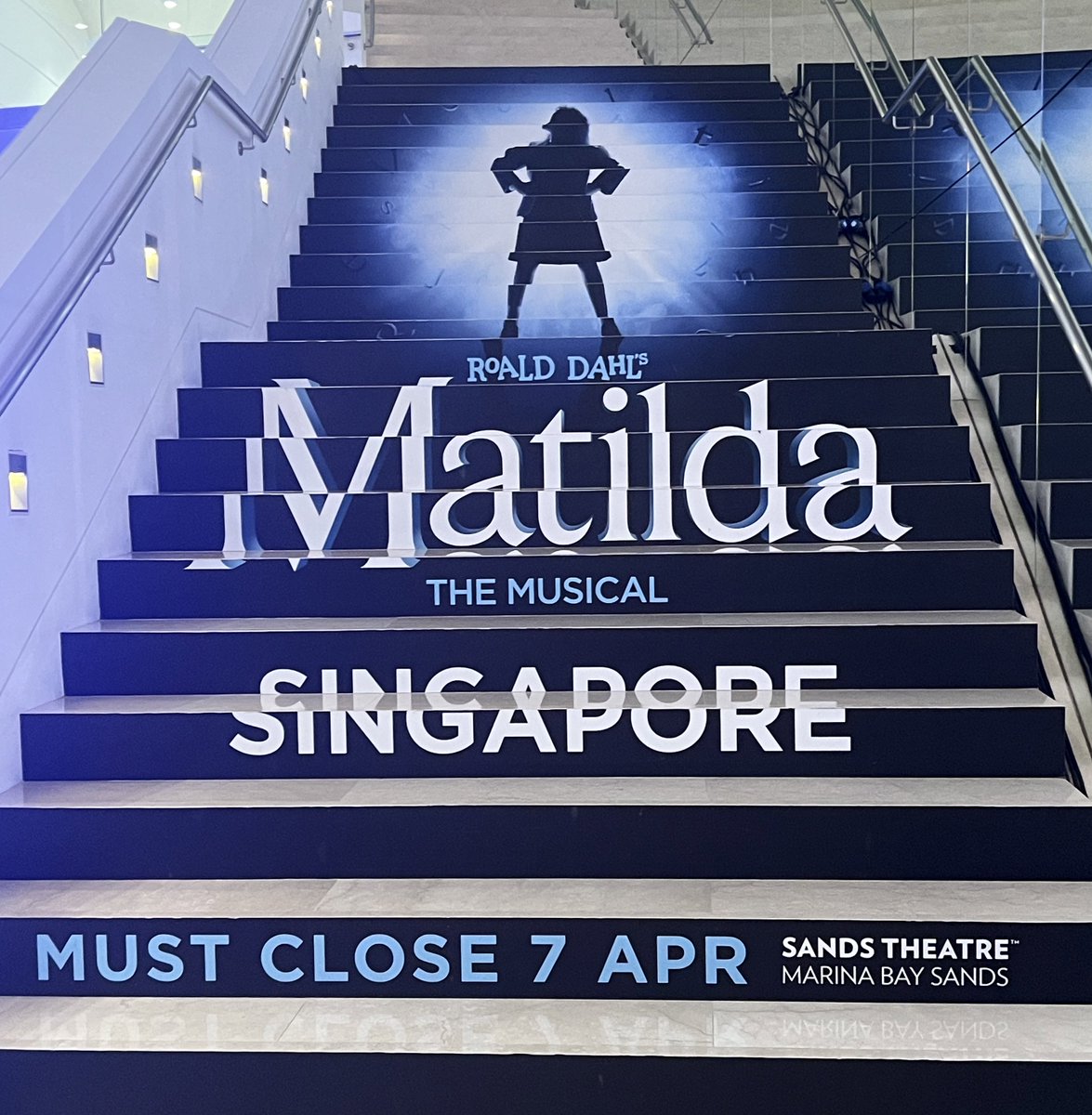 musicals will always give me so much inspiration and gratitude. the songs, choreography, live orchestra, perfect pitched singing, are always awed and applauded♥️ thank you #matildasg