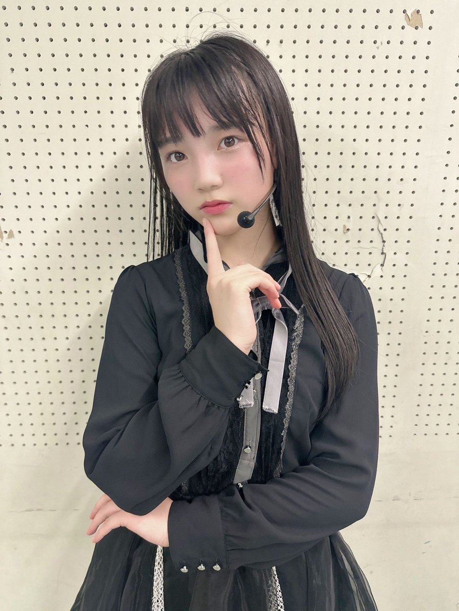 つんつん👉🏻👈🏻
おはつん🖤

#STU48
#岡村梨央