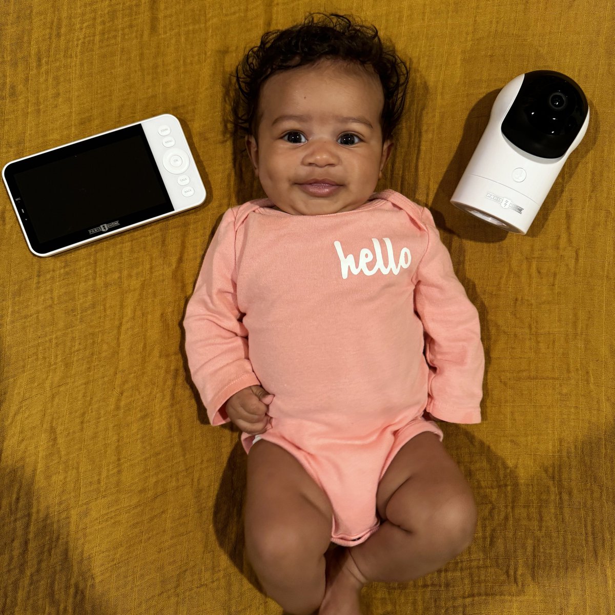 What a cute baby. 🥰 📷 sevyn.ivy #ParisRhône #Baby #Cutebaby #Reviews