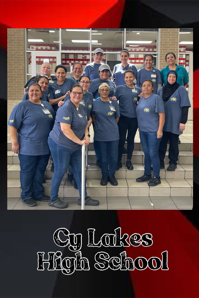 Did you know that the @CyLakesCafe team @CFISDCyLakes feeds 550 kids breakfast in 5 minutes during their second chance breakfast between first and second period! That is a lot of Spartans! It is also a lot of work, and we appreciate them! @PowerUpCafe #servingfoodandlovewithcare