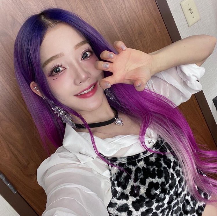 Rollingquartzpr's tweet photo. [#IGYeongeun] Anime Detour 2024 🇺🇸🫶

#Animedetour #RollingQuartz #롤링쿼츠 #Diadem 
#다이아뎀 #Hyunjung #Jayoung #Arem #Iree #Yeongeun https://t.co/ArS7kwDLeI