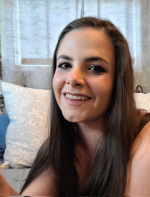 Today is my birthday! 🎂  You should clear out my wishlist by the end of the weekend!  https://t.co/jDYtYj3yCi