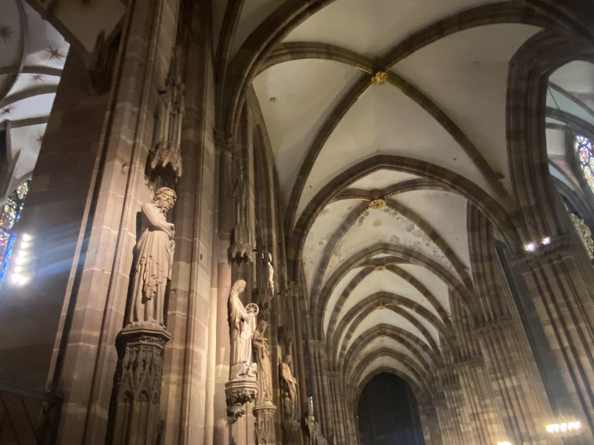 À l’occasion d’une formation à  #Strasbourg, sur les #droitsdelhomme, un bref détour pour admirer l’extraordinaire cathédrale