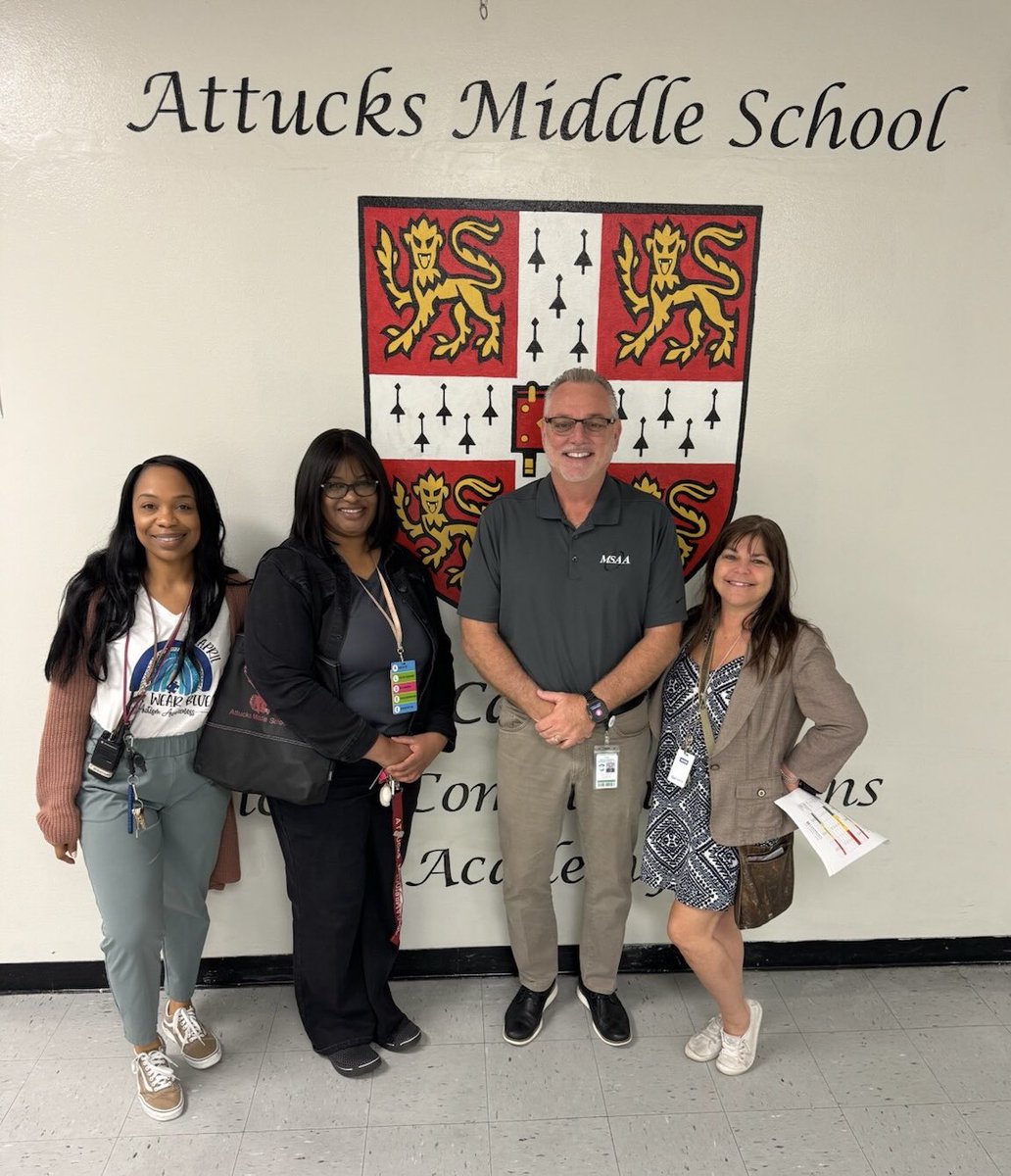 An AMAZING visit w/our visionary and beloved Supt. Dr. Licata. Great discussion - transforming our atriums infusing rich history of ⁦@AttucksMS⁩ into interactive areas for Ss. Attucks Historical Museum 🦅 ⁦@SuptlicataP⁩ ⁦@browardschools⁩ ⁦@AlanStraussbcps⁩