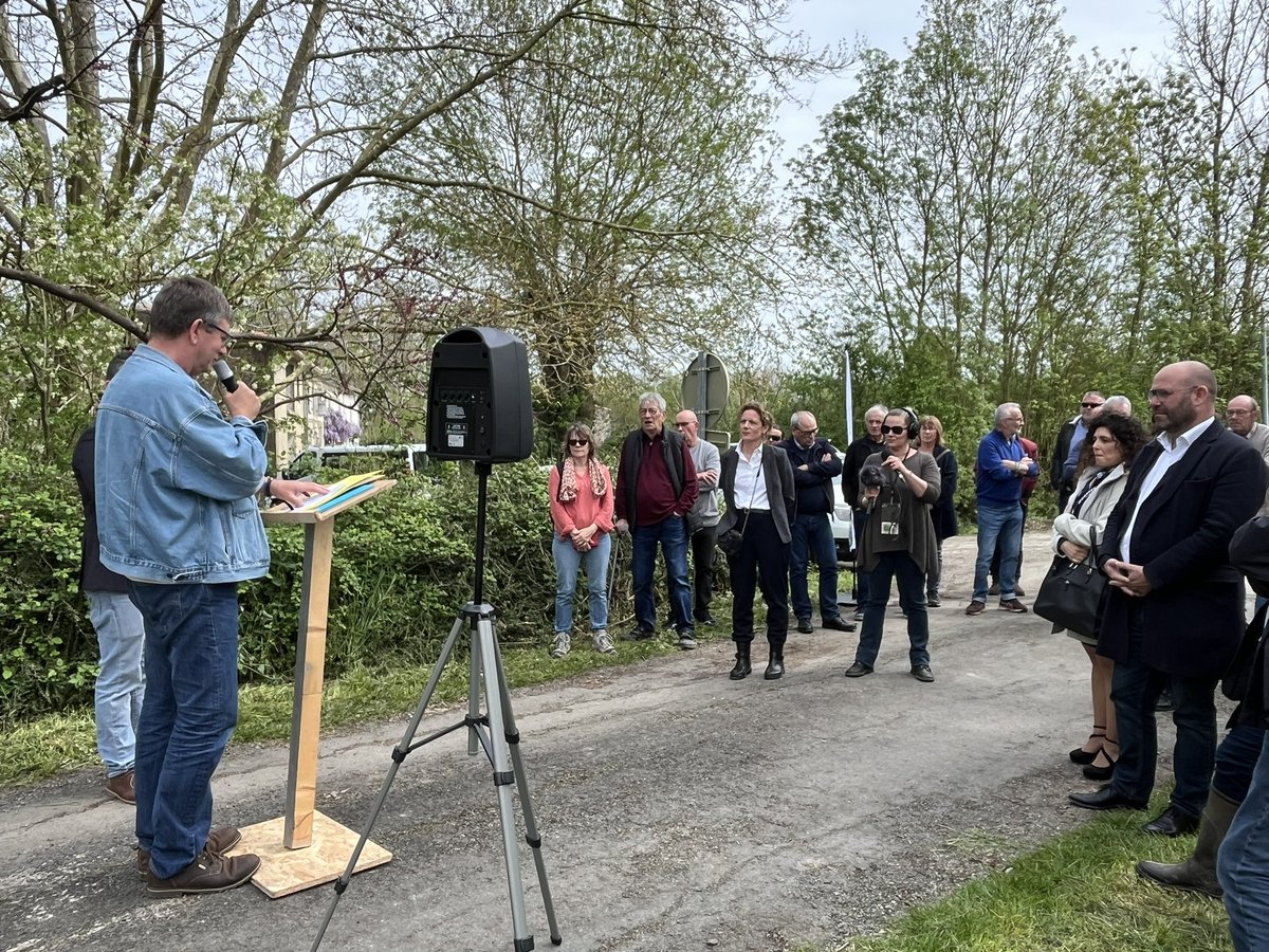 Inauguration des travaux dans le marais communal de Sansais En partenariat avec le @pmaraispoitevin et la commune, en présence de Mme. Dubée @Prefet79 Présentation des travaux de curage, plantations, clôtures parcs de contentions réalisés pour vitaliser le marais communal #gemapi