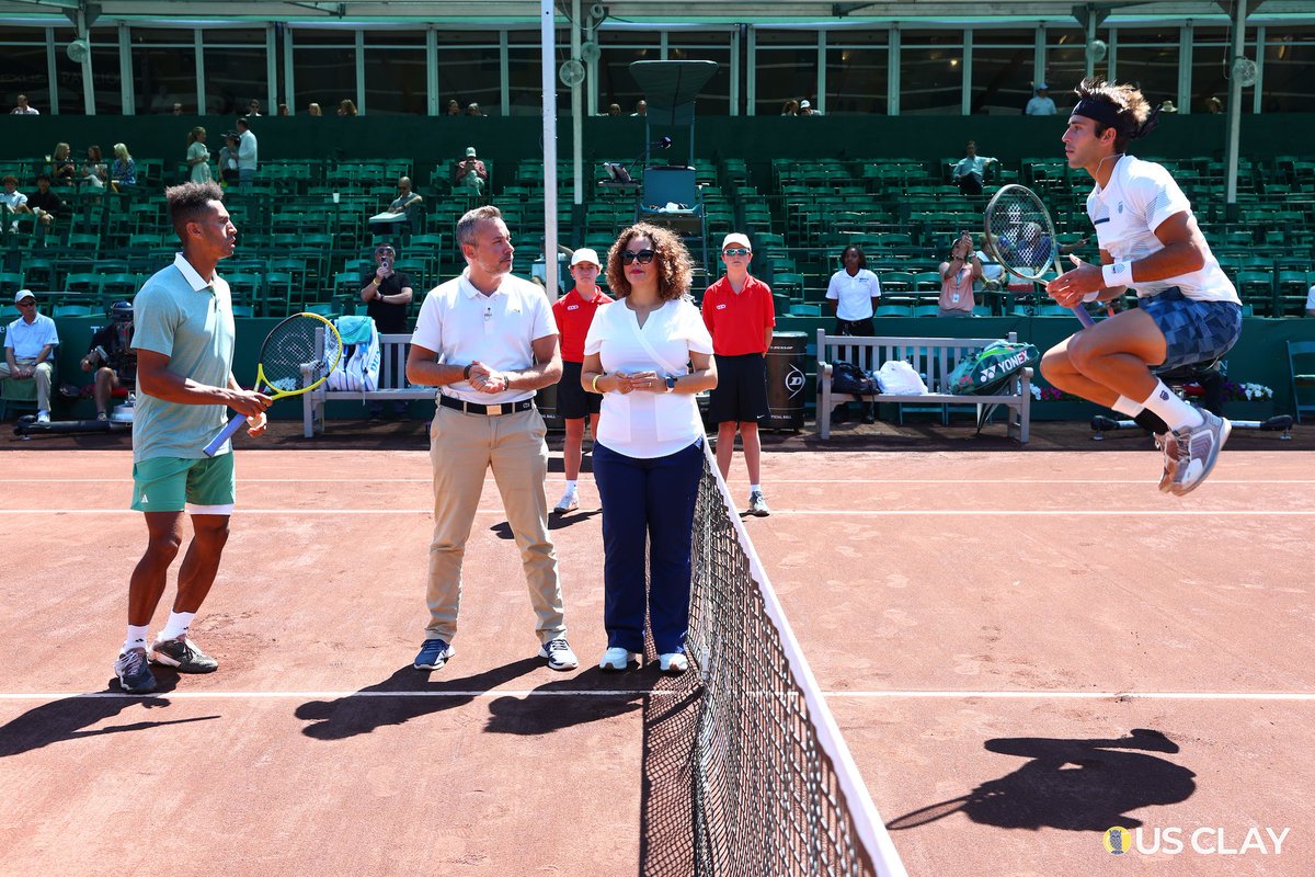 ✈️ Volando a semis! @tometcheverry derrotó a 🇺🇲 Michael Mmoh por 6-3 0-1 y retiro en los cuartos de final del @mensclaycourt y espera por Ben Shelton o Brandon Nakashima, ambos jugadores locales. ¡Vamos Tom! 💪 📸 @mensclaycourt