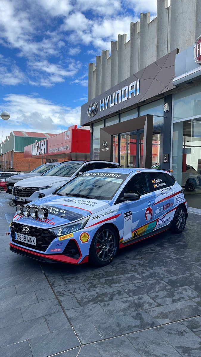 pidetaxies's tweet photo. Si ves este coche en Córdoba, corriendo a toda pastilla en el #rallyesierramorena2024, tranquilo que es nuestro @sergiodrifter

¡Mucha suerte este finde!

PD: no ensucies mucho el coche nuevo 😂😂😂 https://t.co/B6qRzGXRHA
