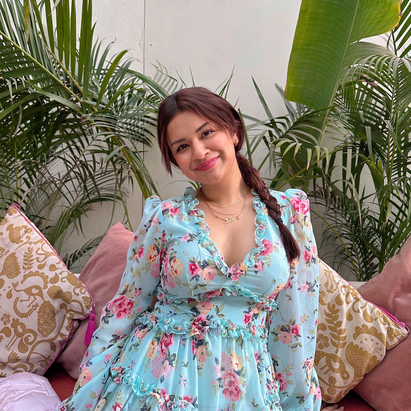 GKaa4i8bsAAVeTF?format=jpg&name=large