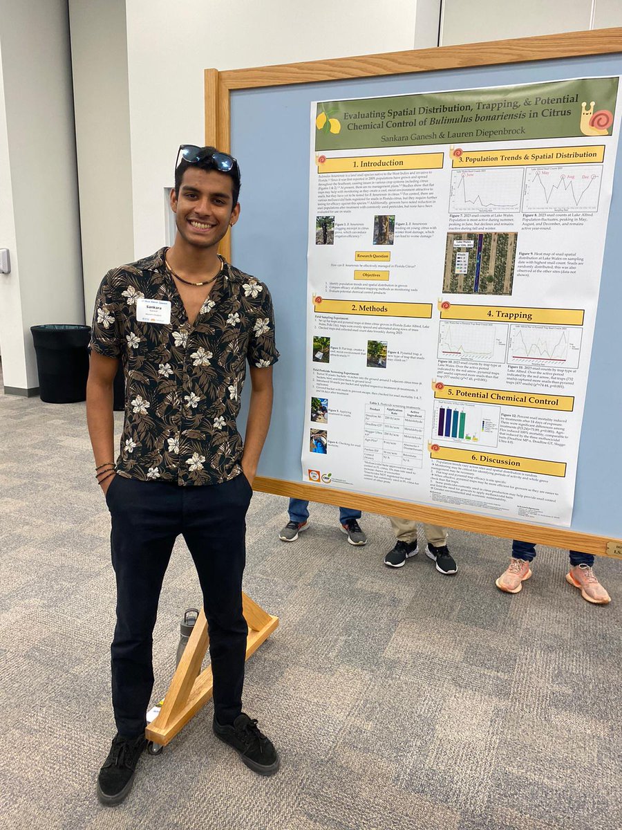 Anyone who has visited our lab can tell you we have a great team. It's so nice to see our students rewarded with 1st and 2nd place grad posters at the <a href="/UFIFASCitrusREC/">UF/IFAS Citrus REC</a> Research Symposium 💙🍊
<a href="/UFEntNem/">UF/IFAS Entomology & Nematology</a> <a href="/ZahraTorkaman3/">Zahra Torkaman</a> photos thanks to @DemardEmilie