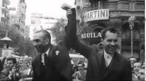 LegadoPeron's tweet photo. "Si malo es el gringo que te compra, peor el criollo que te vende". https://t.co/zARaV8crb4