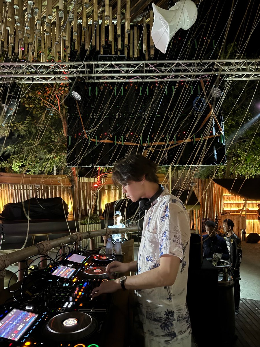 NCTsmtown's tweet image. #JOHNNYBE REHEARSAL

#JOHNNY #쟈니
#WILDWOODSPARTY
#NCT #NCT127