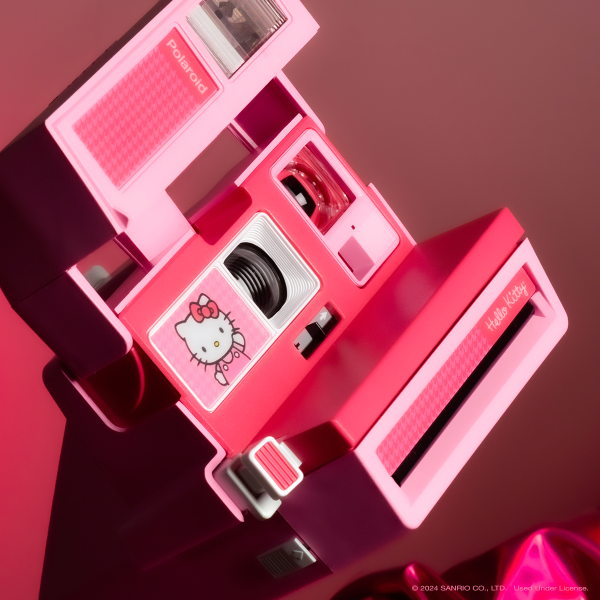 Perfectly pink 💖 Get your hands on the newest Hello Kitty Polaroid camera 📸 Shop now: bit.ly/43KgfXB