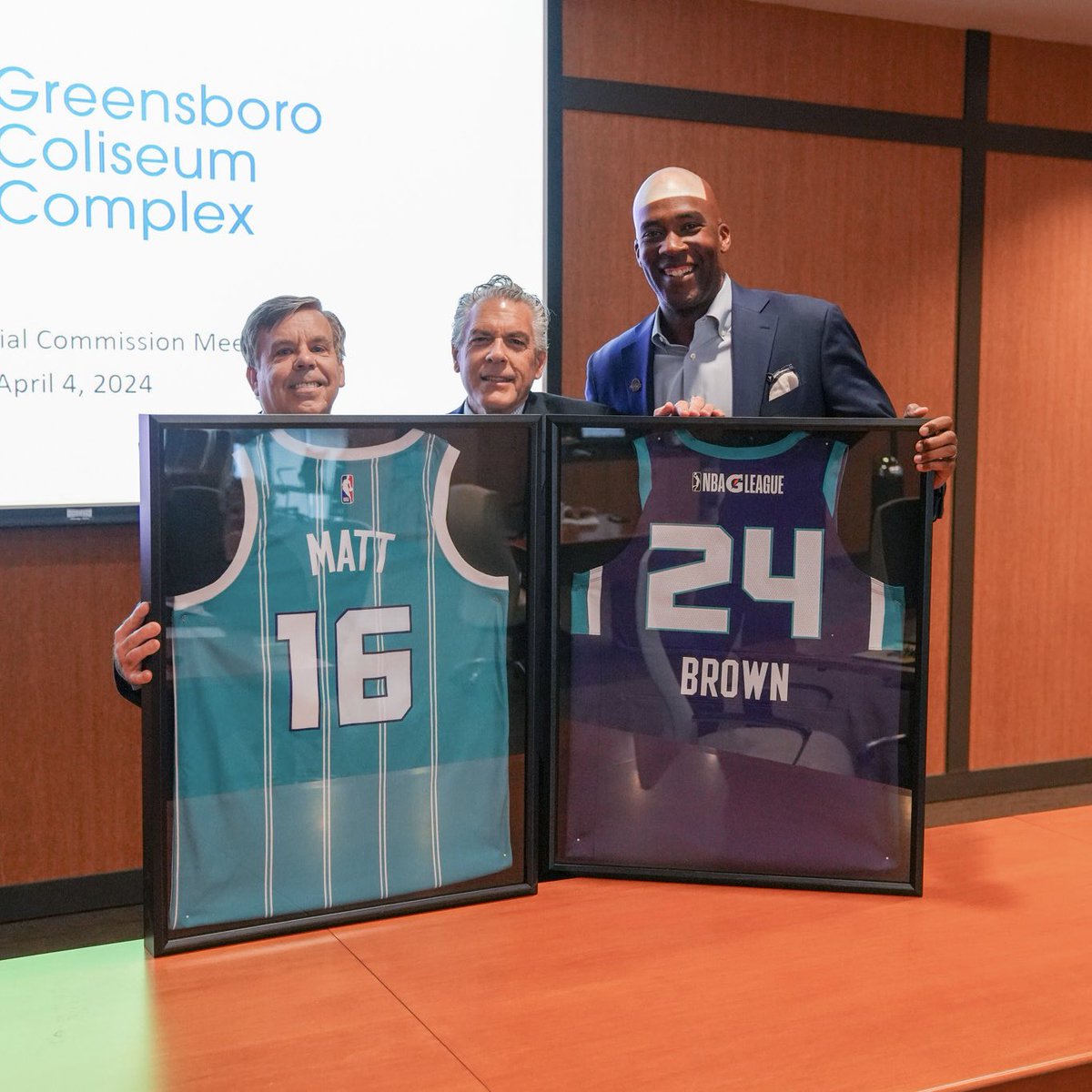 A small token of our appreciation of Matt Brown for his contributions to Greensboro over a 30 year career at the @Gbocoliseum. A big part of the reason the Swarm chose to call Greensboro home back in 2016! Thank you for everything you have done for our city 💜