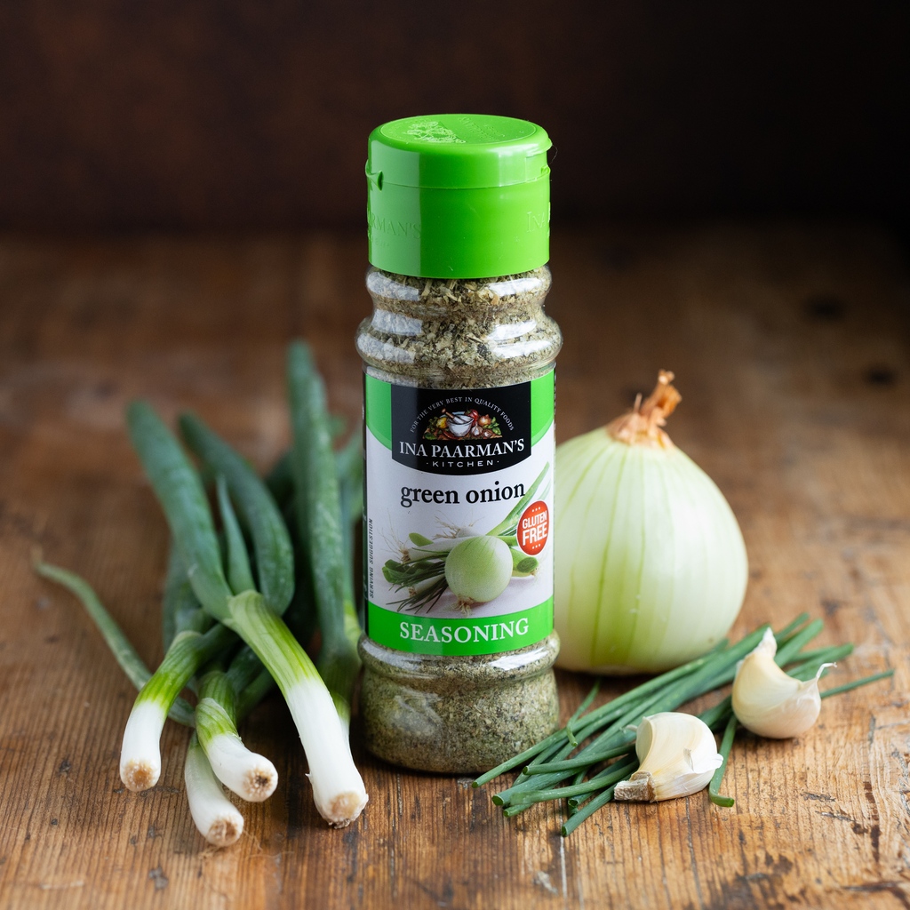 inapaarman's tweet photo. Made with green herbs like chives, leeks and parsley, this versatile all-in-one Green Onion Seasoning packs a punch. Delicious on scrambled eggs, avo toast and salads.

#webringyouthebest #excellenceisourpassion #wetakequalitytoheart #chickenstock #liquidstock #InaPaarmansKitchen https://t.co/VGc8lftRoL