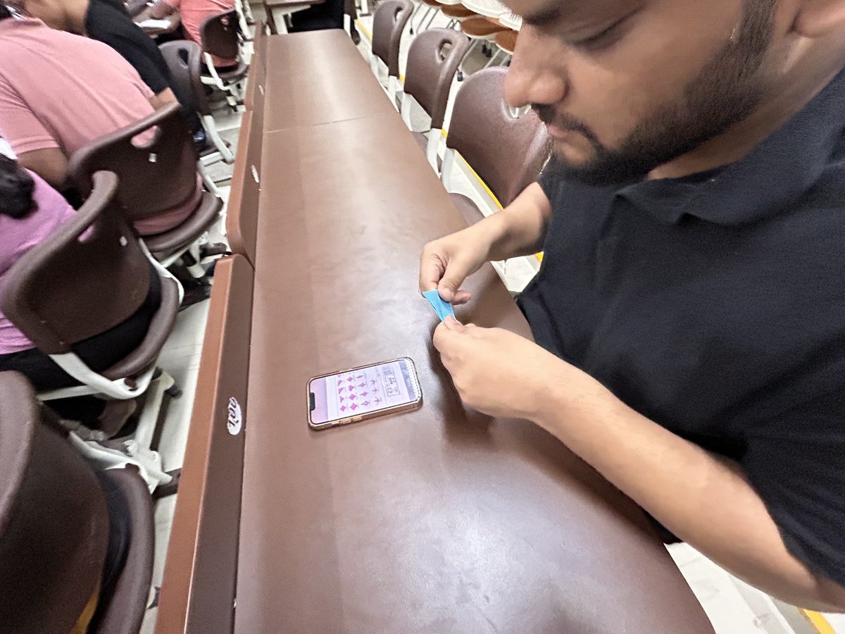 sanugaur's tweet photo. In our class, a market for #Origami creations emerged & we learned the following:
- we undervalue our creativity
- we are averse to destroying our own creation, no matter how others value it
- pricing DIY products gives many insights about markets
- auctions are fun
#IKEAeffect https://t.co/IeHXM88OE0