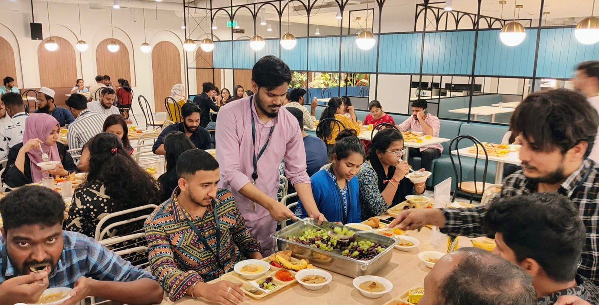 ConcentrixIND's tweet photo. Our game-changers from Hyderabad and Mumbai broke their Ramadan fast, lighting up the moment with smiles. This was more than a meal - it was a celebration of our diverse unity, learning from each other's traditions. We are #OneConcentrix 💫 @Concentrix https://t.co/FrNnDKuEhO