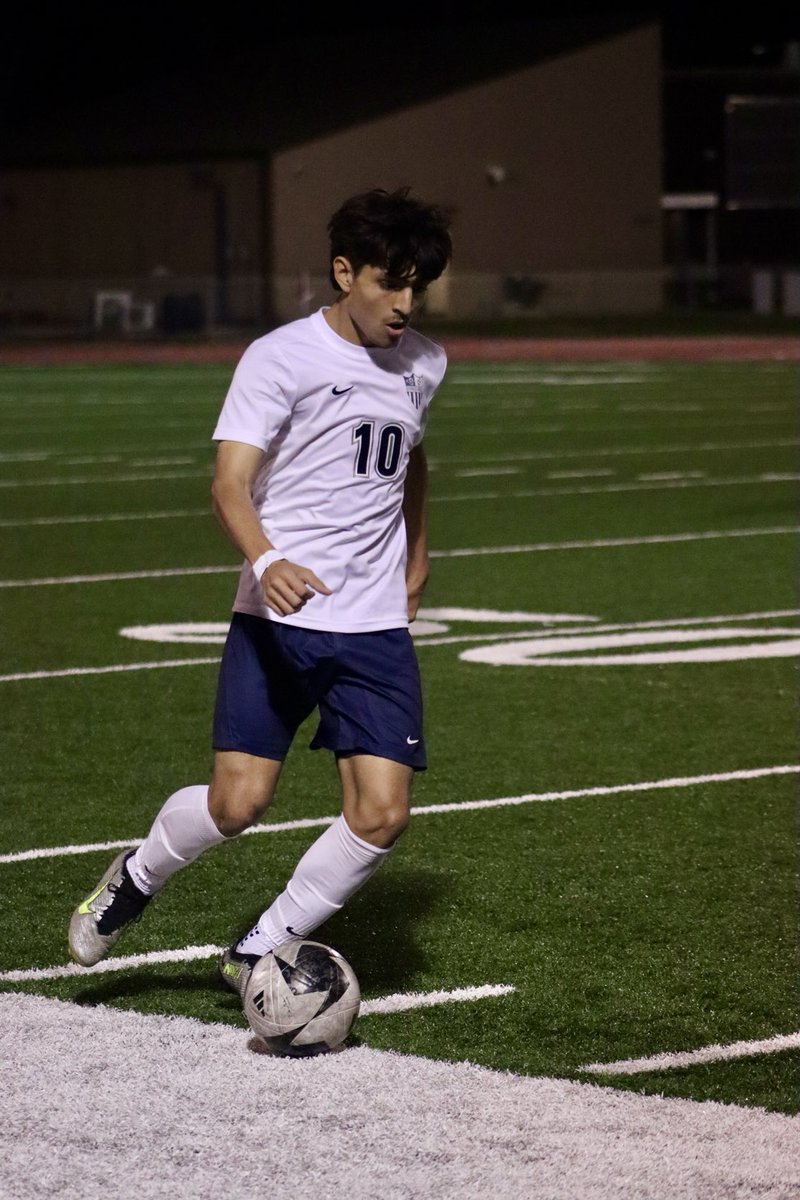 11th grader Dennilson Menera Honorable Mention All District Forward ⁦@CypressRidgeHS⁩