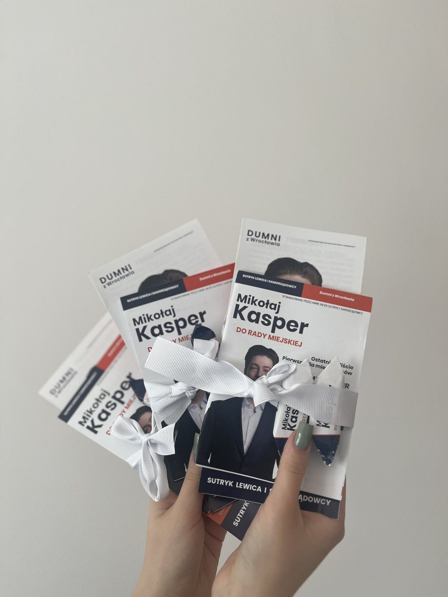 MikolajKasper's tweet photo. A takie paczuszki przygotowaliśmy wspólnie z #TeamKasper na ostatni dzień kampanii wyborczej 😊💪🏼 https://t.co/014Hc4Zzbt