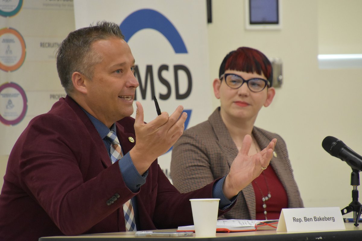 Thank you so much to @SandraFeistMN and @BenBakebergMN for speaking at this morning’s @amsdmn Board of Directors meeting — providing an insightful overview of key education issues in the 2024 session, as well as some of the bills they are working on this session.