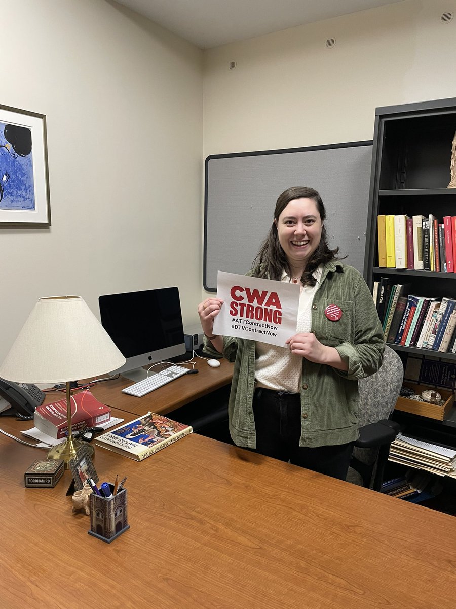 FordhamGSW's tweet image. FGSW members stand up in solidarity with our union siblings at AT&amp;amp;T and DirecTV West! 

#ATTContractNow
#DTVContractNow
#CWAStrong