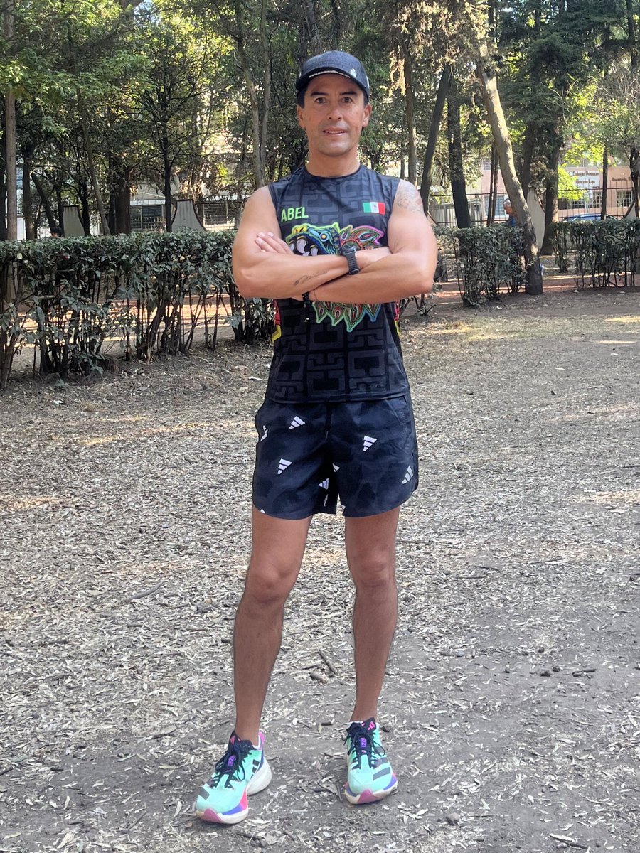 #FelizViernesATodos 🏃🏻‍♀️🏃🏻‍♂️🏃🏿♥️ Cerramos la semana con 10km Toco trote más fartlek (300 x 200) para ir abriendo la zancada. No es mucho pero es trabajo honesto 😛 Que tengan un gran fin de semana 🙏🏽