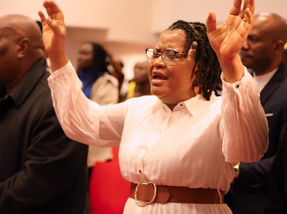 PiwcFeltham's tweet photo. CRUCIFIED WITH CHRIST TO LIVE BY FAITH IN JESUS CHRIST FOREVER!🎉

Highlights from our Resurrection Sunday Service. HE IS RISEN🤍 https://t.co/2ZUFFHtys6