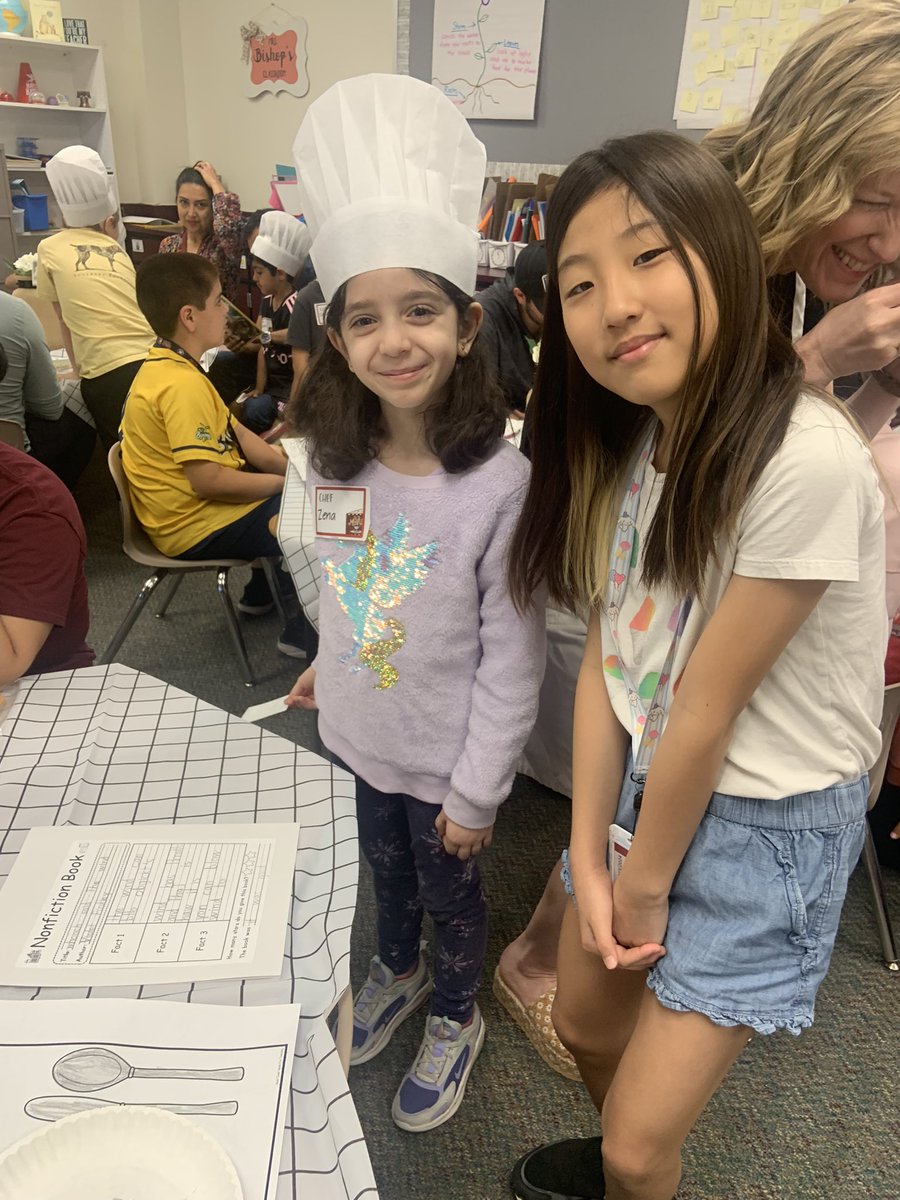 Student Council helped with the First Grade Reading Restaurant today- what a fun and special activity!@HayesHawks <a href="/HayesStuCo/">JHE Student Council</a>