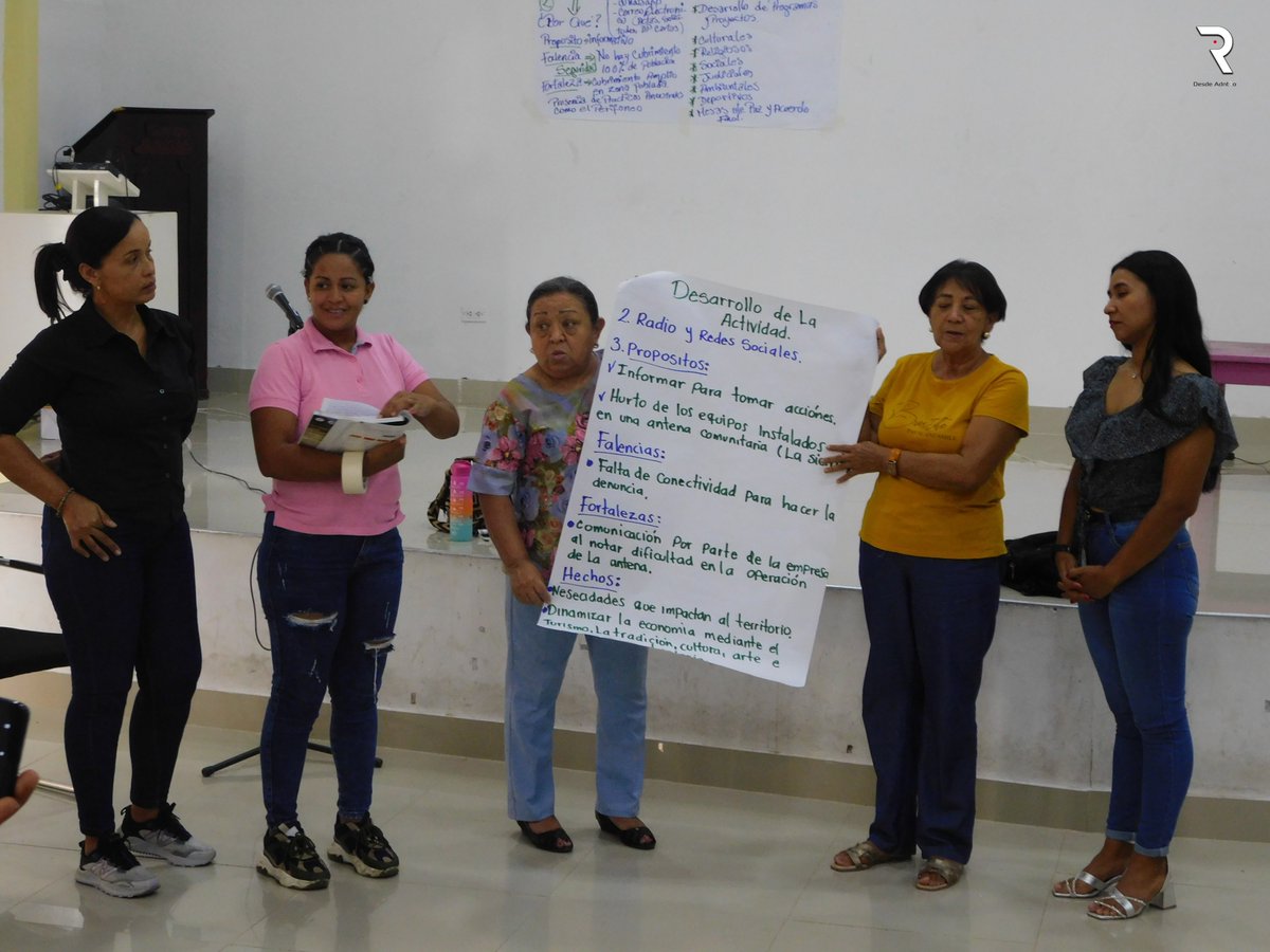 Desde los territorios PDET de la Guajira, nos formamos como reporteros comunitarios(as), ya no somos narradores pasivos de nuestra historia, ahora llevamos la voz de la comunidad. @coompazcol @FondoONUCol