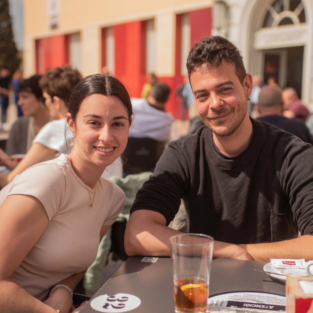 rtedonmartin's tweet photo. 🍷Aquest cap de setmana, l'escenari perfecte per a una experiència gastronòmica inoblidable és #RestauranteDonMartin 🥘🥗🥩🍤

📍 Plaça de la Vila, #SantaColomadeGramenet
☎️ Reserves: 933 855 561

#Barcelona #restaurante #BBQ #parrillavasca #paellas #foodiesbcn #foodies #bcnfood https://t.co/yjUe5bGRDi