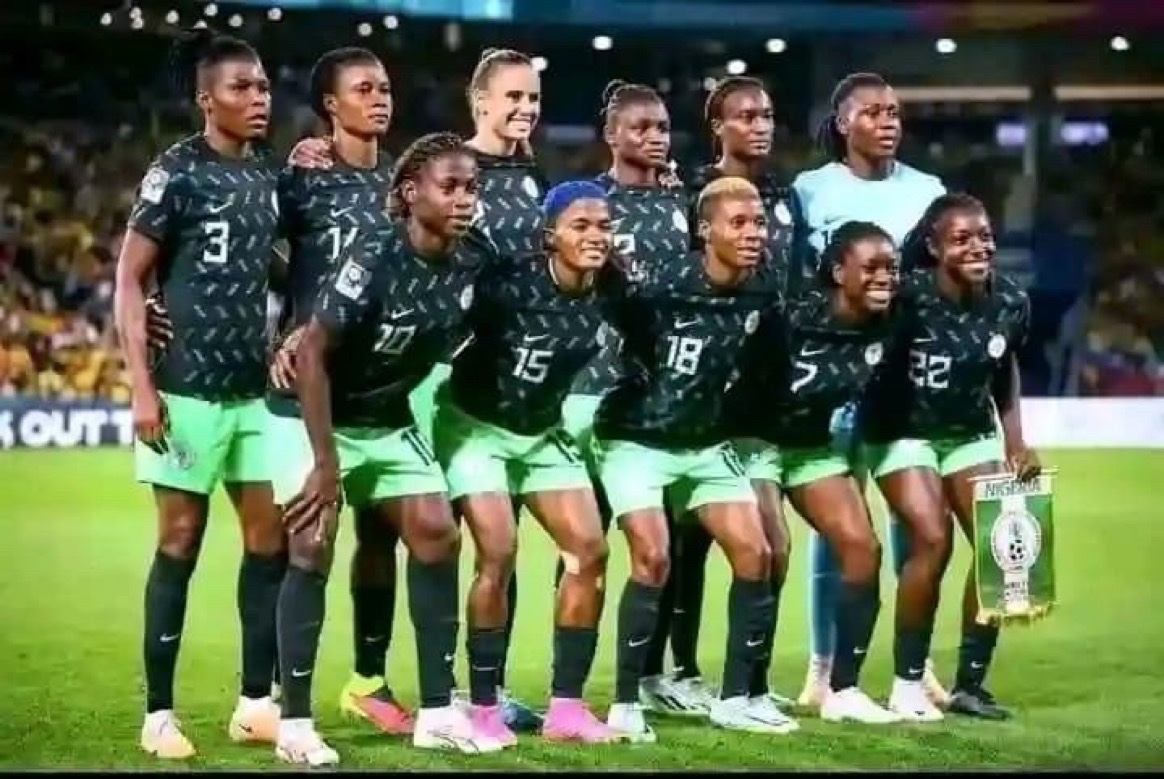 SUPER FALCONS DOMINANCE IN CAF WOMEN'S RANKINGS HISTORY 🇳🇬😳👏👏 1st. 2nd. 3rd 1991. 🇳🇬. 🇨🇲. 🇬🇳 1992. 🇳🇬. 🇿🇦. 🇬🇭 1993. 🇳🇬. 🇿🇦. 🇬🇭 1994. 🇳🇬. 🇿🇦. 🇬🇭