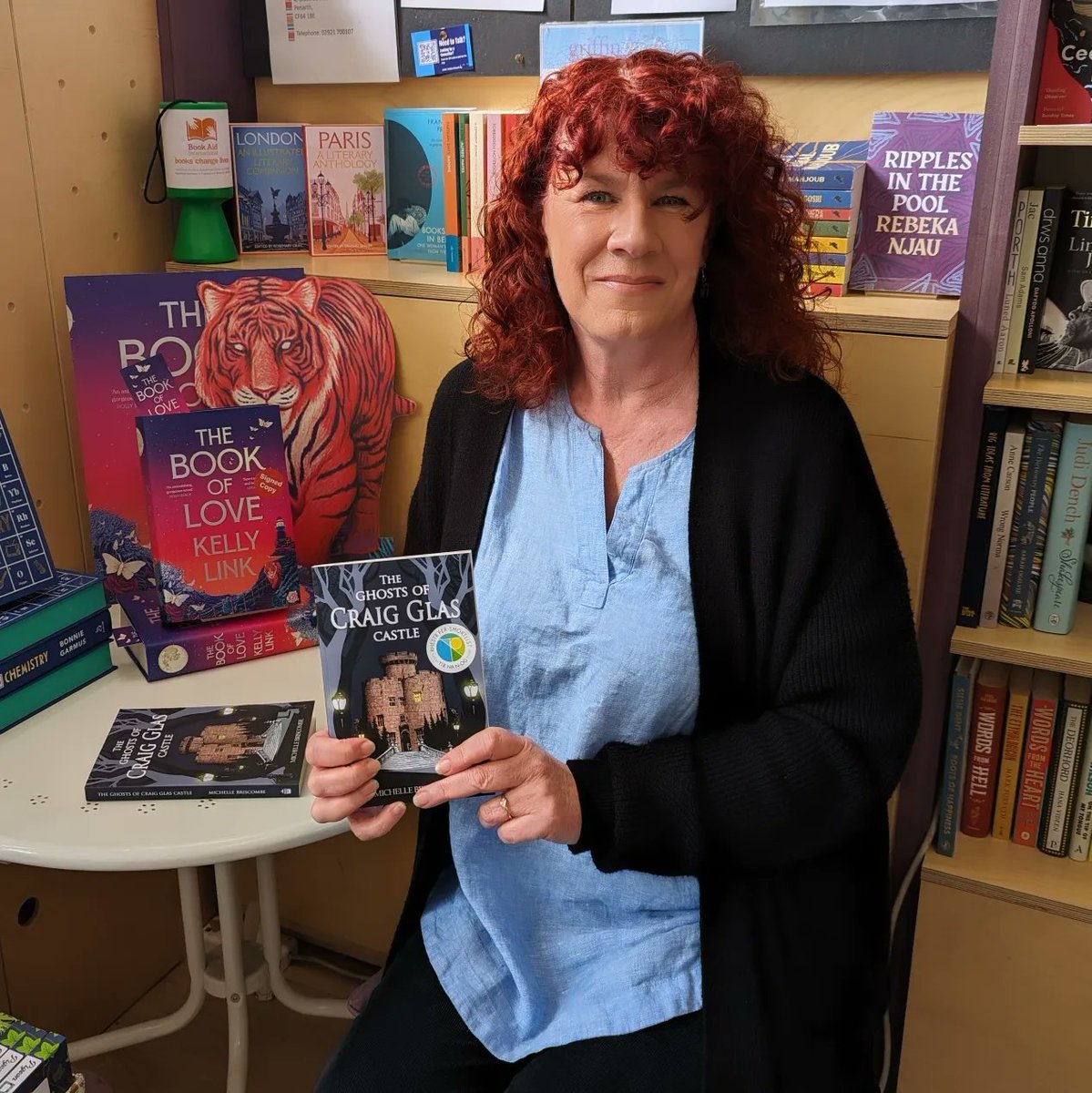 Thank you to @MichelleBrisc for popping in today to sign copies of her Tir na n-Og shortlisted novel 'The Ghosts of Craig Glas Castle'! How lovely to meet a brilliant local author - we have signed copies in the shop now 📚😊