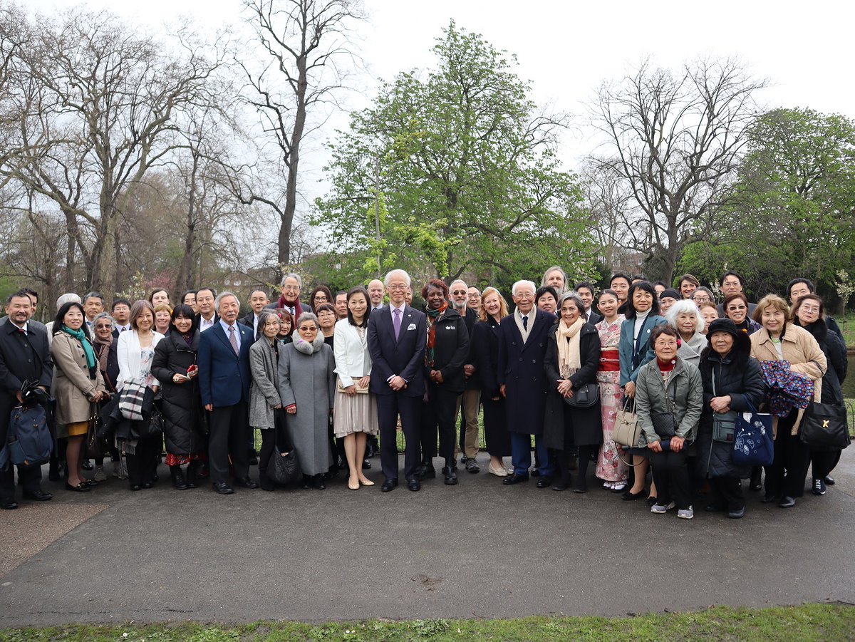 Ambassador and Madame Hayashi attended a Hanami cherry blossom viewing in Regent’s Park organised by @JapanUKSakura, marking the 5th anniversary of project's opening tree planting ceremony. 🌸 Read more about the event and project here: uk.emb-japan.go.jp/itpr_en/240404… #HanamiUK #Sakura