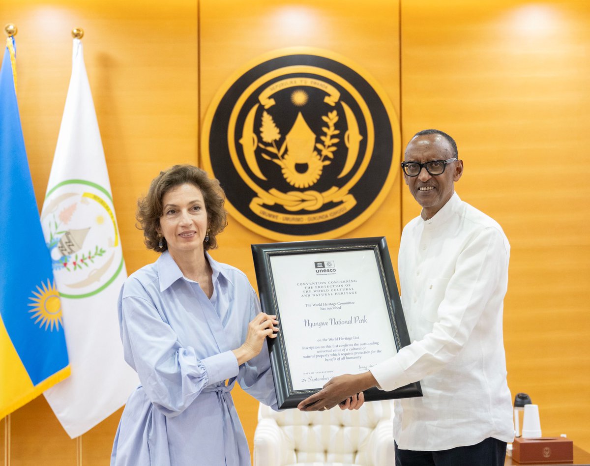 UrugwiroVillage's tweet photo. This afternoon at Urugwiro Village, President Kagame received Audrey Azoulay, UNESCO Director-General, who is in Rwanda to unveil World Heritage List plaques at four genocide memorial sites: Nyamata, Murambi, Gisozi and Bisesero. @AAzoulay is in Kigali to attend the #Kwibuka30 https://t.co/Mzs5IFKIty